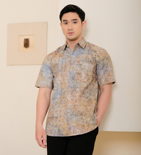 Load image into Gallery viewer, Batik Shirts Exclusive Geometrik
