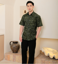 Load image into Gallery viewer, Batik Shirts Exclusive Olive

