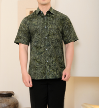 Load image into Gallery viewer, Batik Shirts Exclusive Olive

