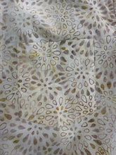 Load image into Gallery viewer, Batik Shirts Exclusive Beige
