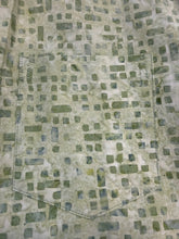 Load image into Gallery viewer, Batik Shirts Exclusive White Green Pixel
