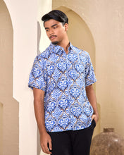 Load image into Gallery viewer, Batik Shirts Blue
